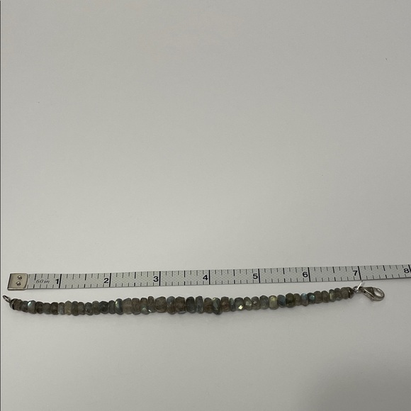 Labradorite Bracelet - Picture 8 of 14